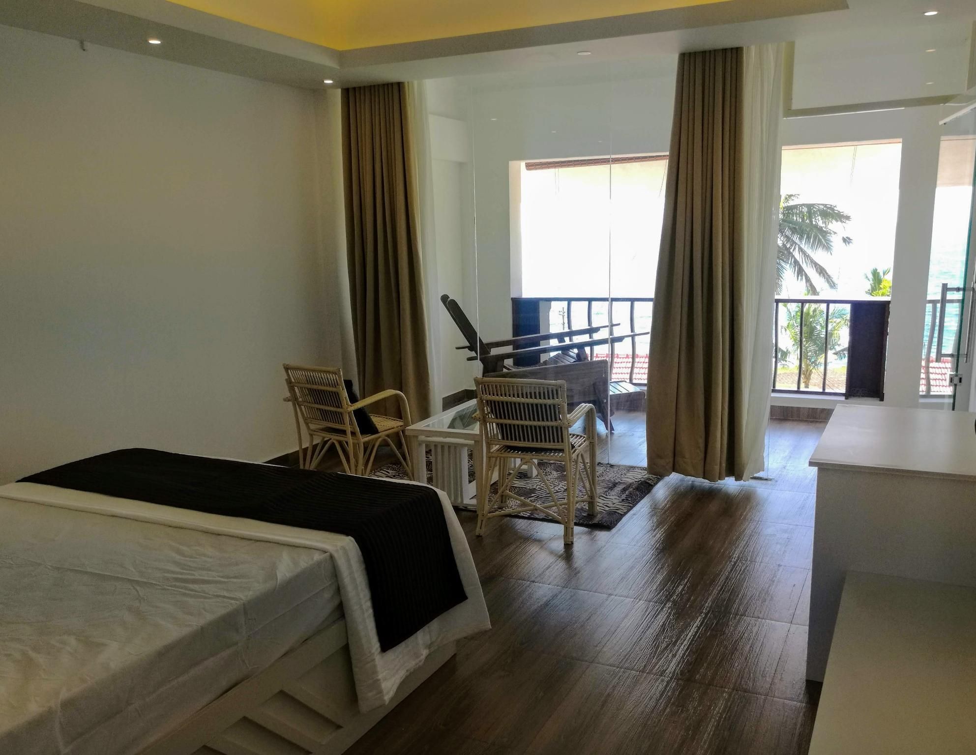 VarkalaFit by Ashoka Premier Deluxe Double 2