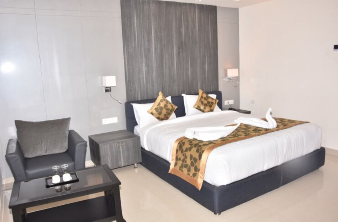 Ibrizz Park Deluxe Double AC 2