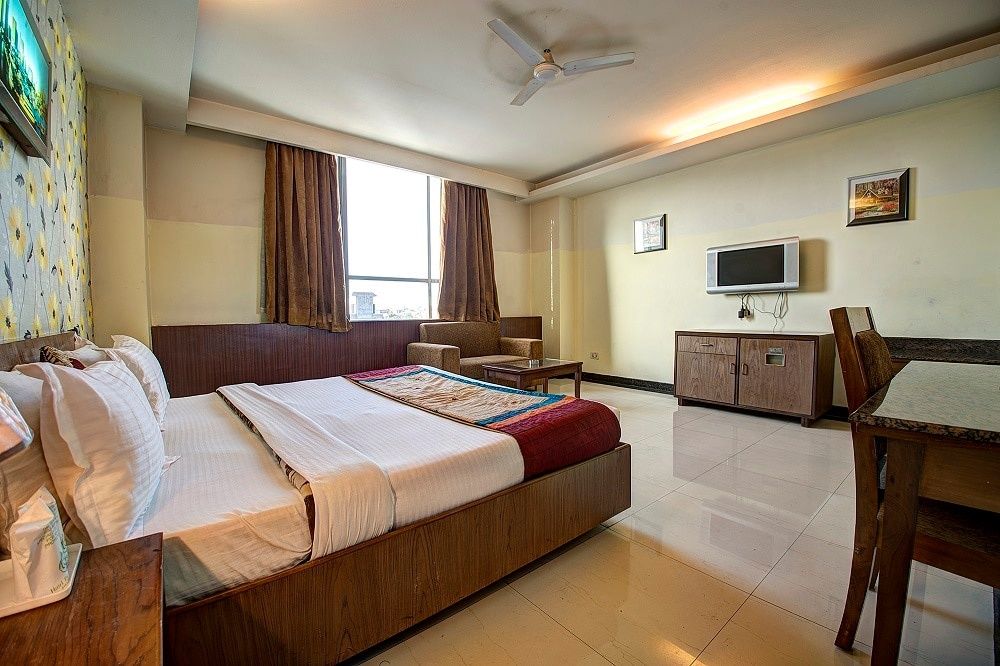 Hotel PR Residency Deluxe Room 3