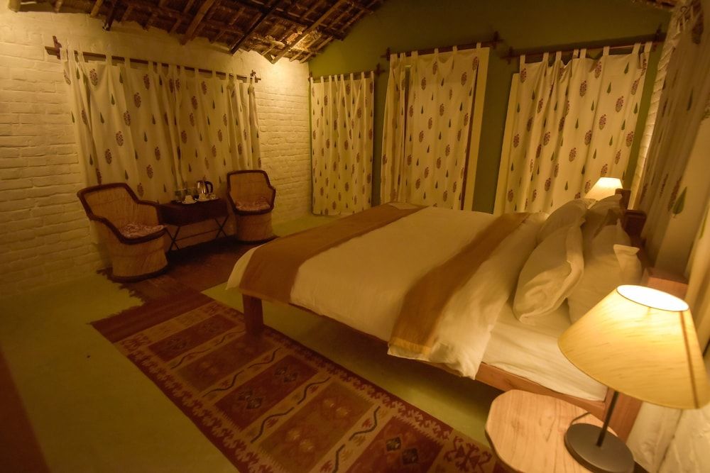 Camp Land's End Deluxe Cottage 5