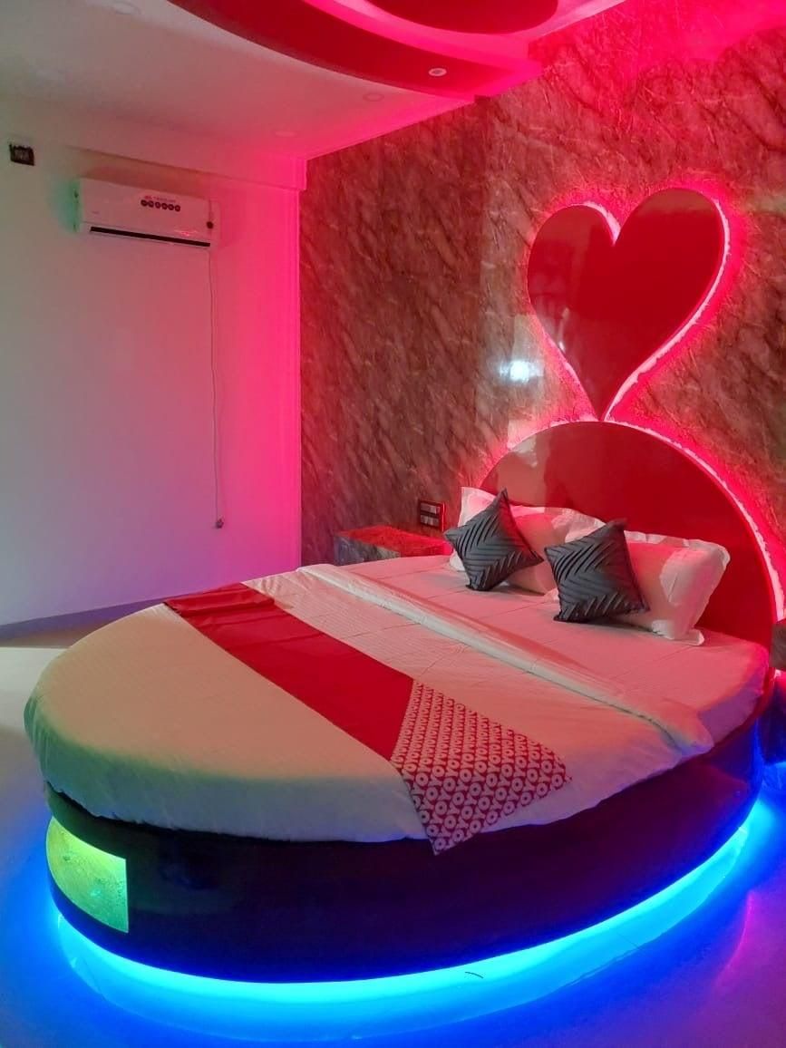 Walstar's Castle View Elegance Room