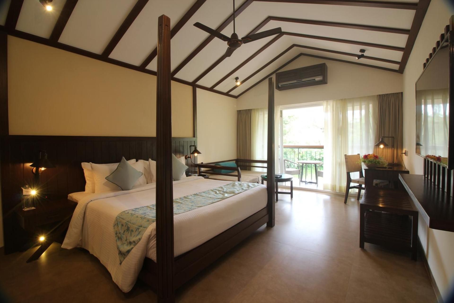 Riverfront Room