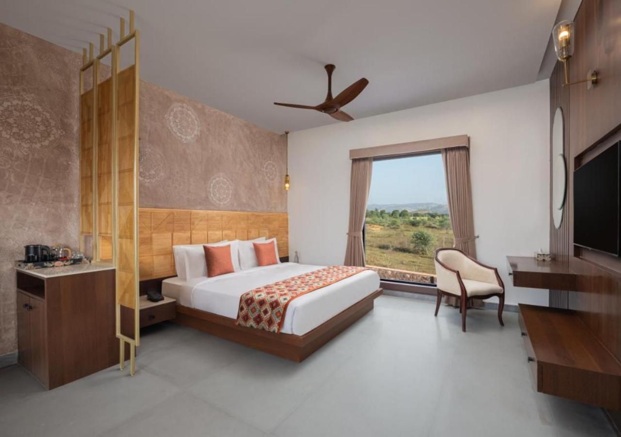 Bookmark Resort Jogi Mahal Ranthambore Premium Room with Aravalli View 2
