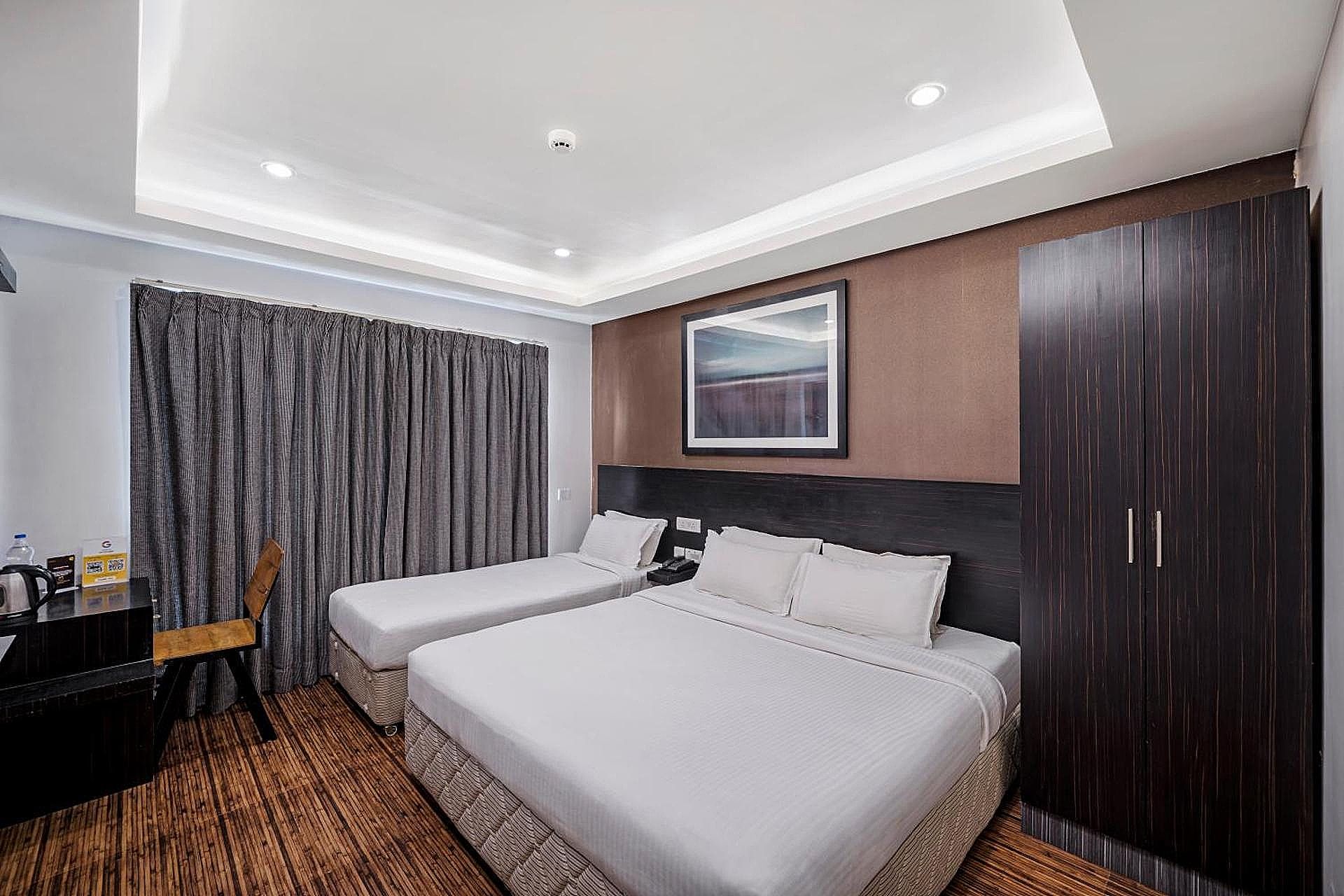 JS Five Two  By Twin Star Hotel  Standard Room