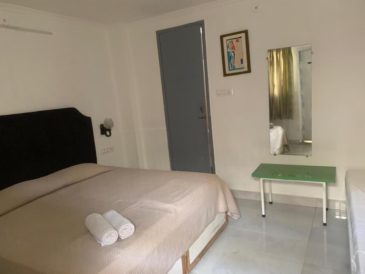 Standard Family Bathroom