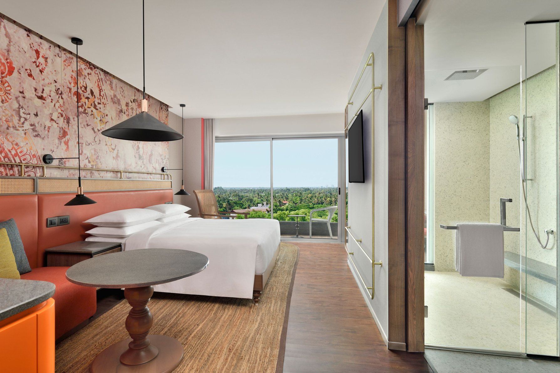 Guest room, 1 King, City view, Balcony
