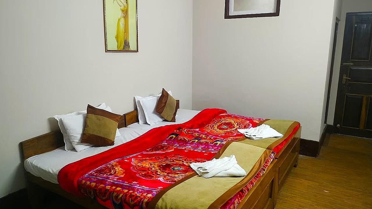 Pratap Grand Deluxe Non Ac 3