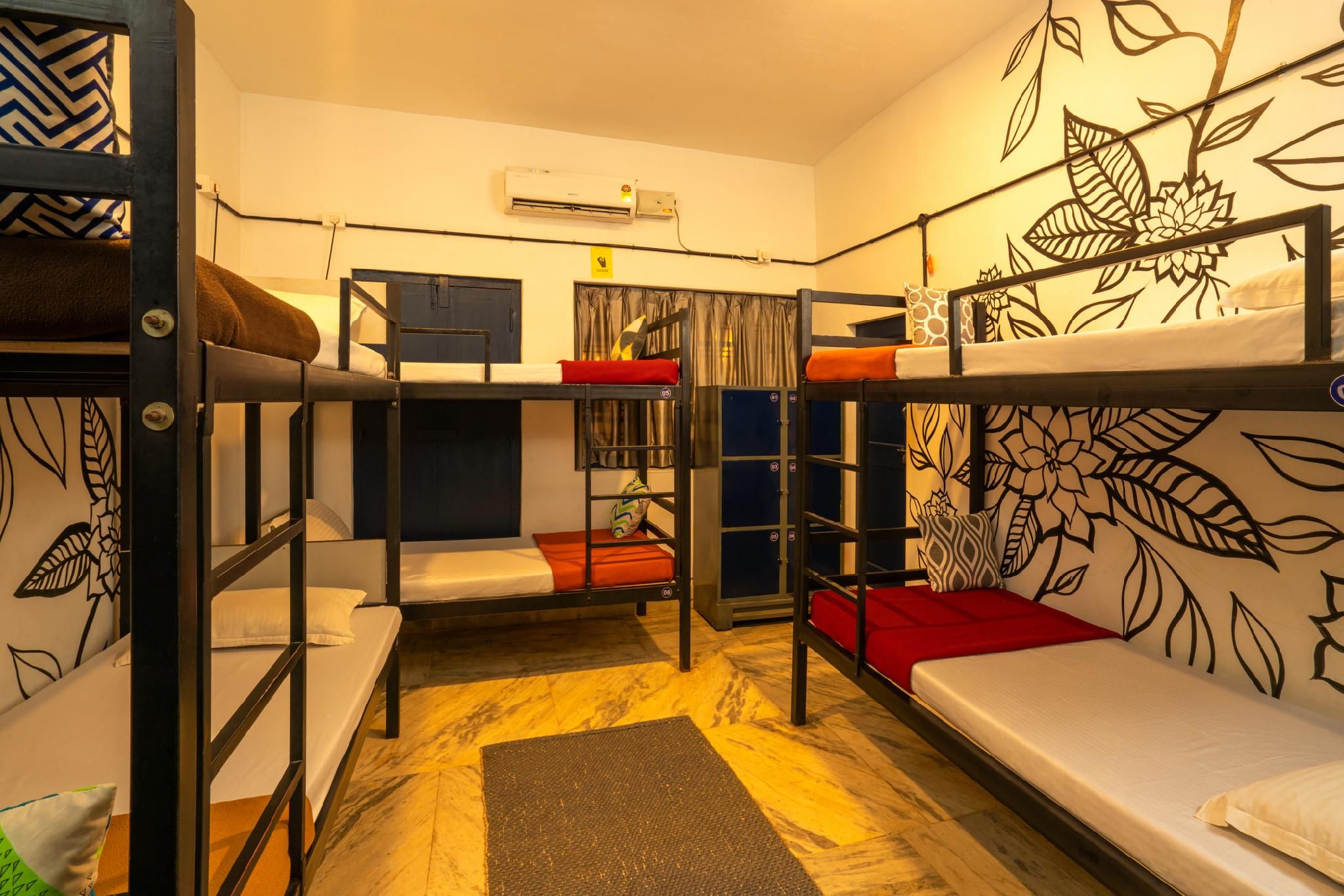 1 Person in 6-Bed Dormitory - Mixed