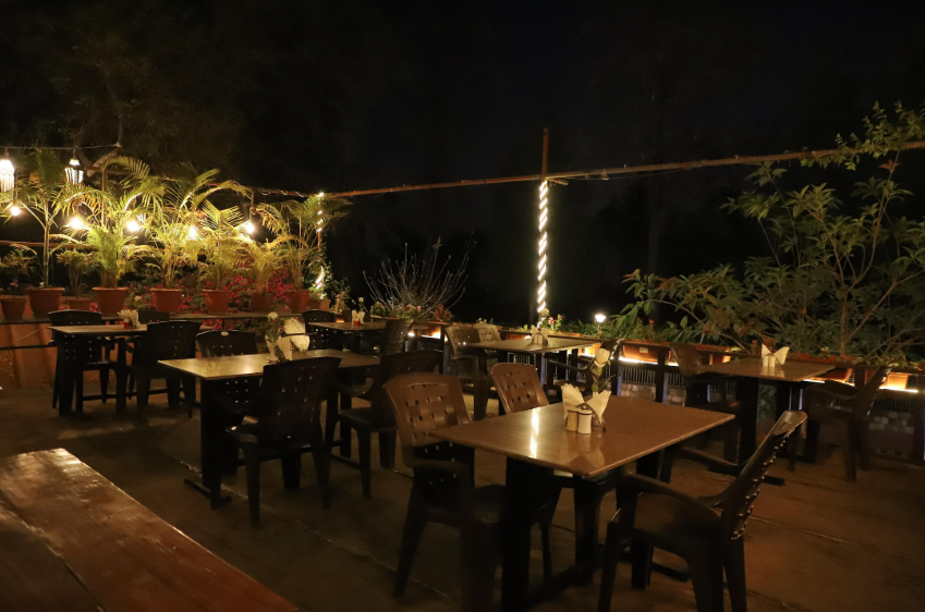 Food & Dining