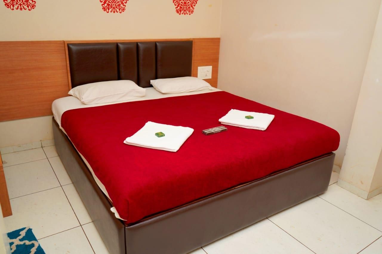 Deluxe Room with Air Conditioning