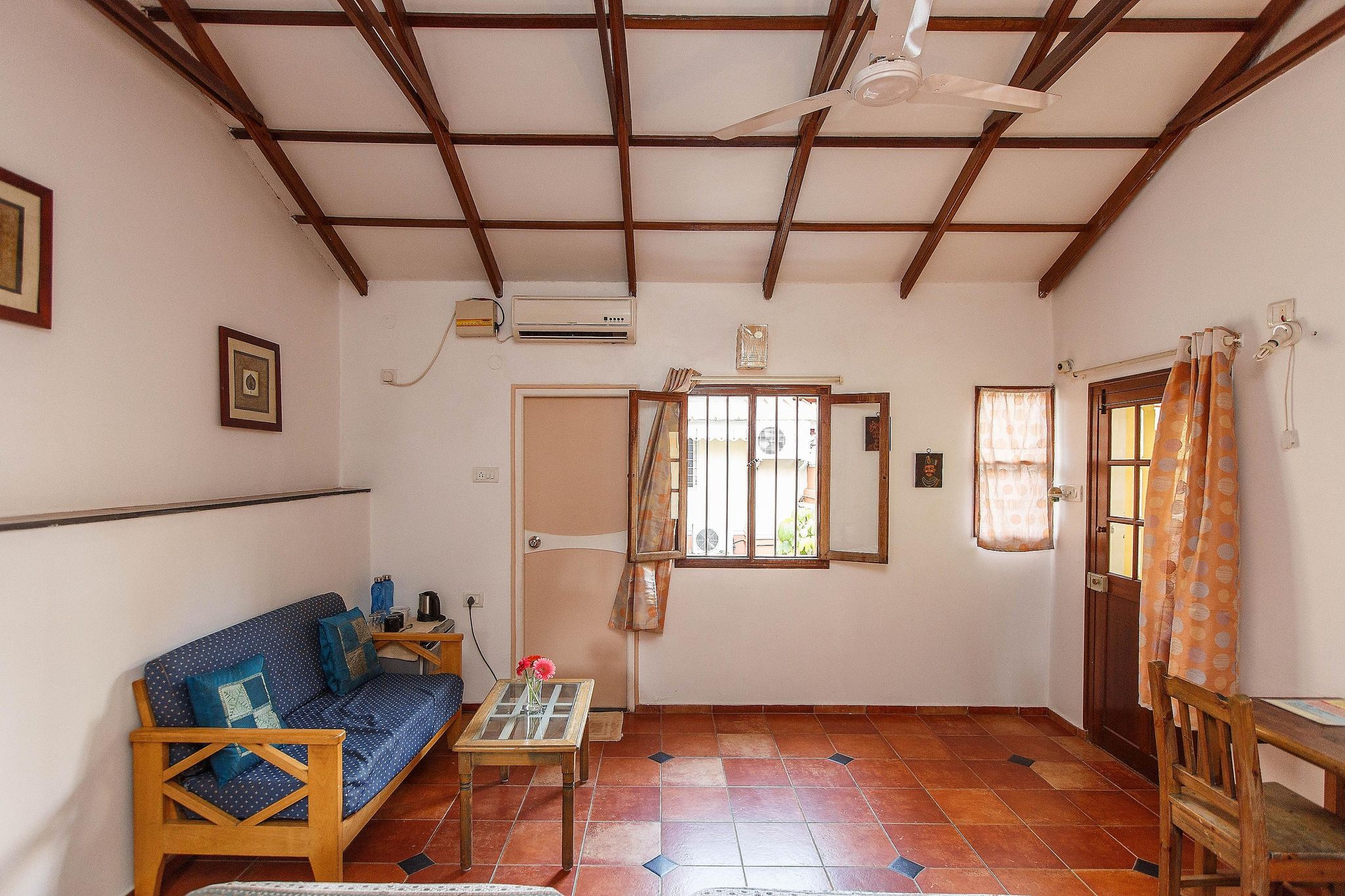 Casa Cottage Deluxe Room 2