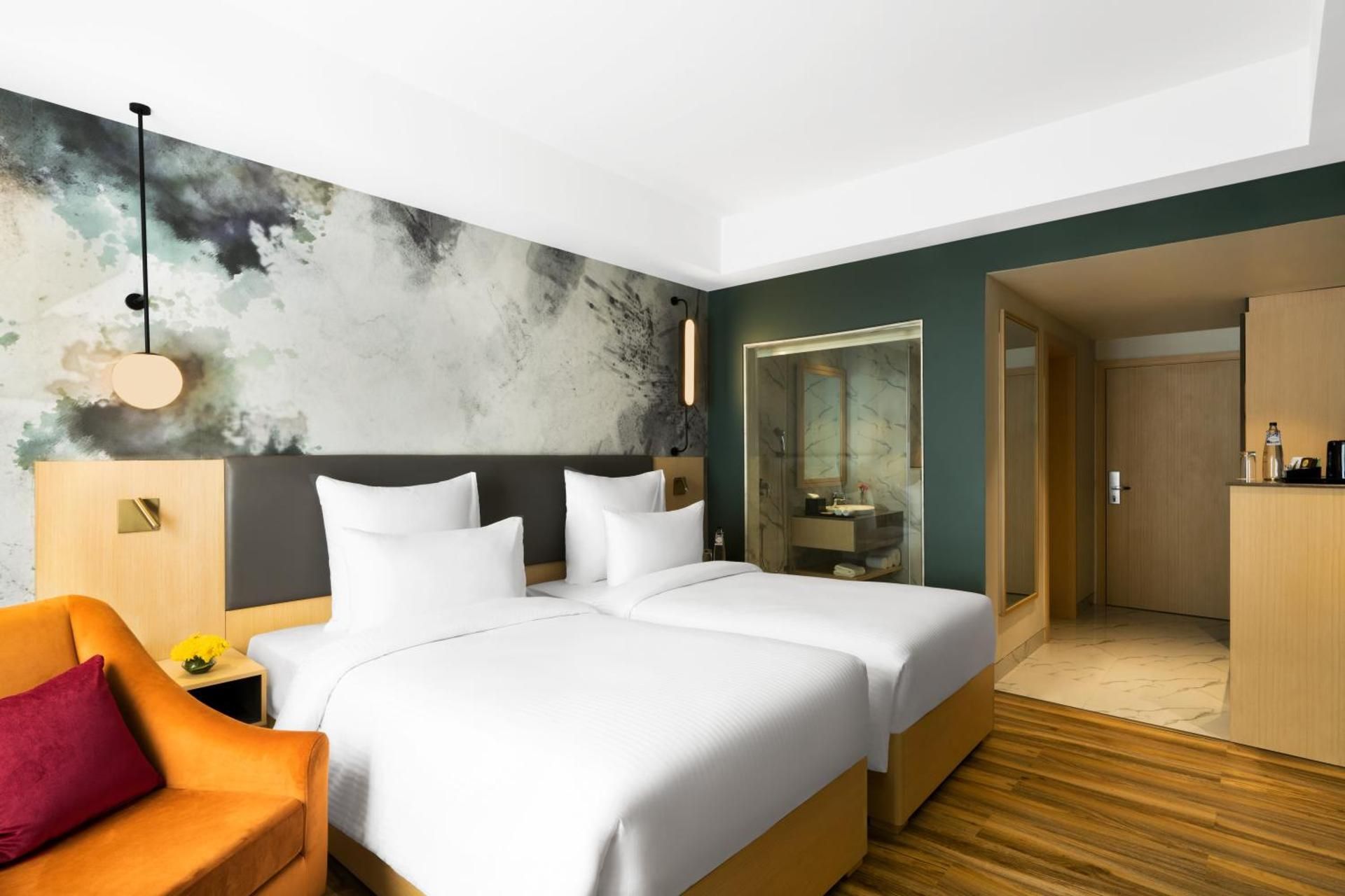 Superior Non Smoking Room with 2 single beds City side