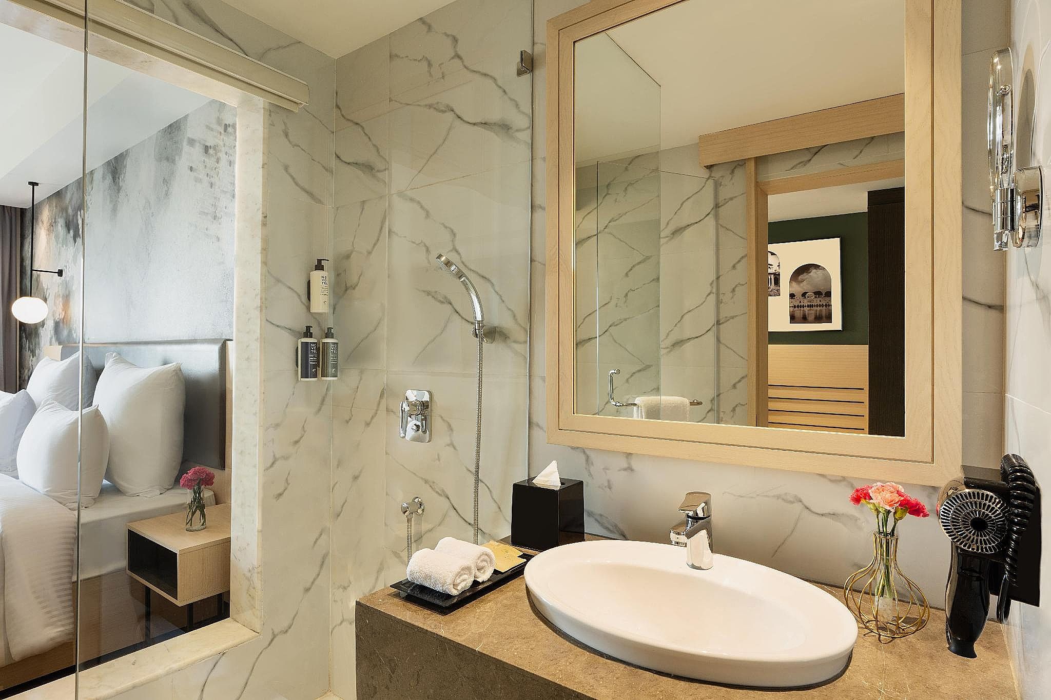 Superior Non Smoking Room with 1 double bed, City side