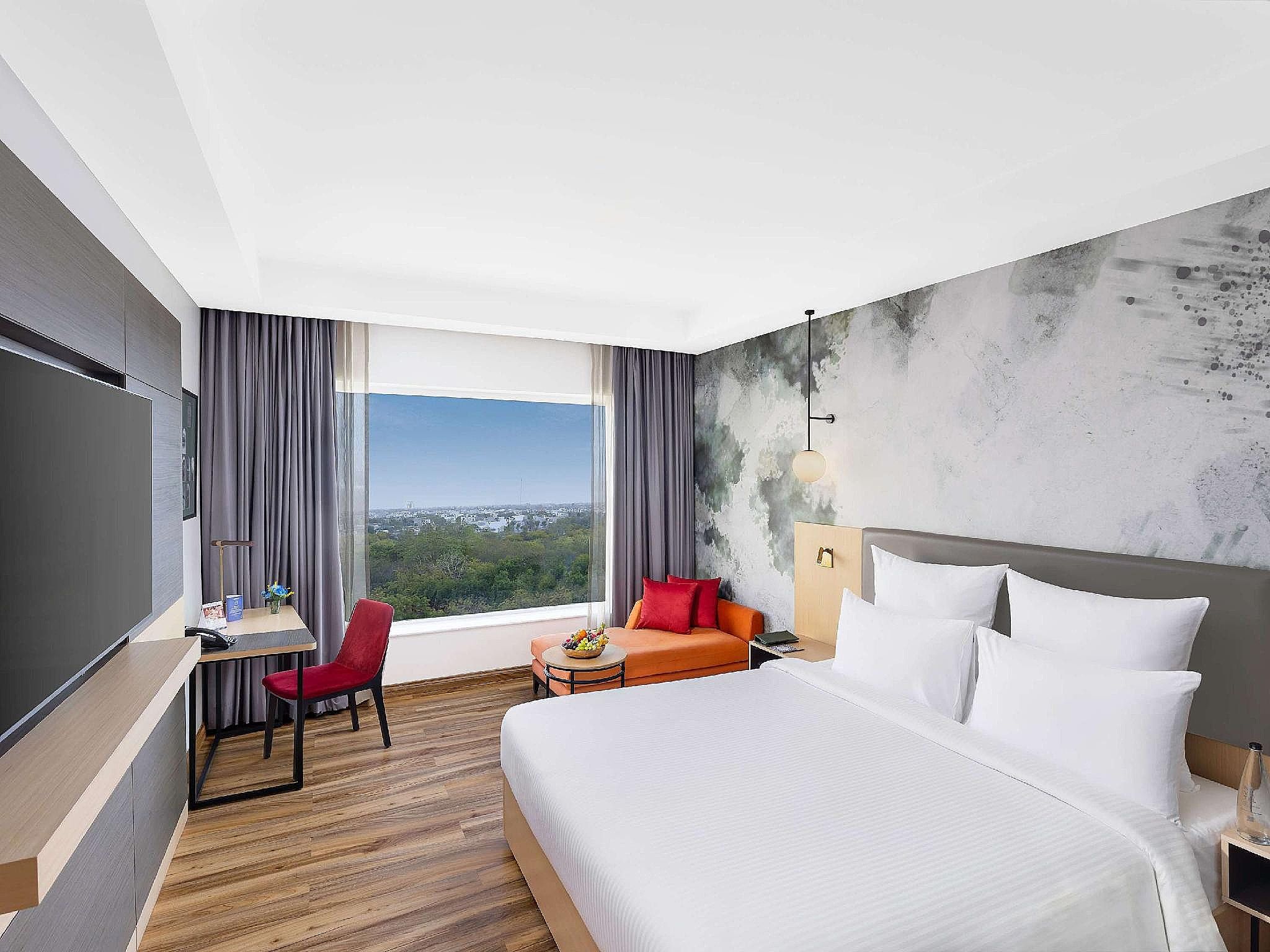 Superior Non Smoking Room with 1 double bed, Garden side