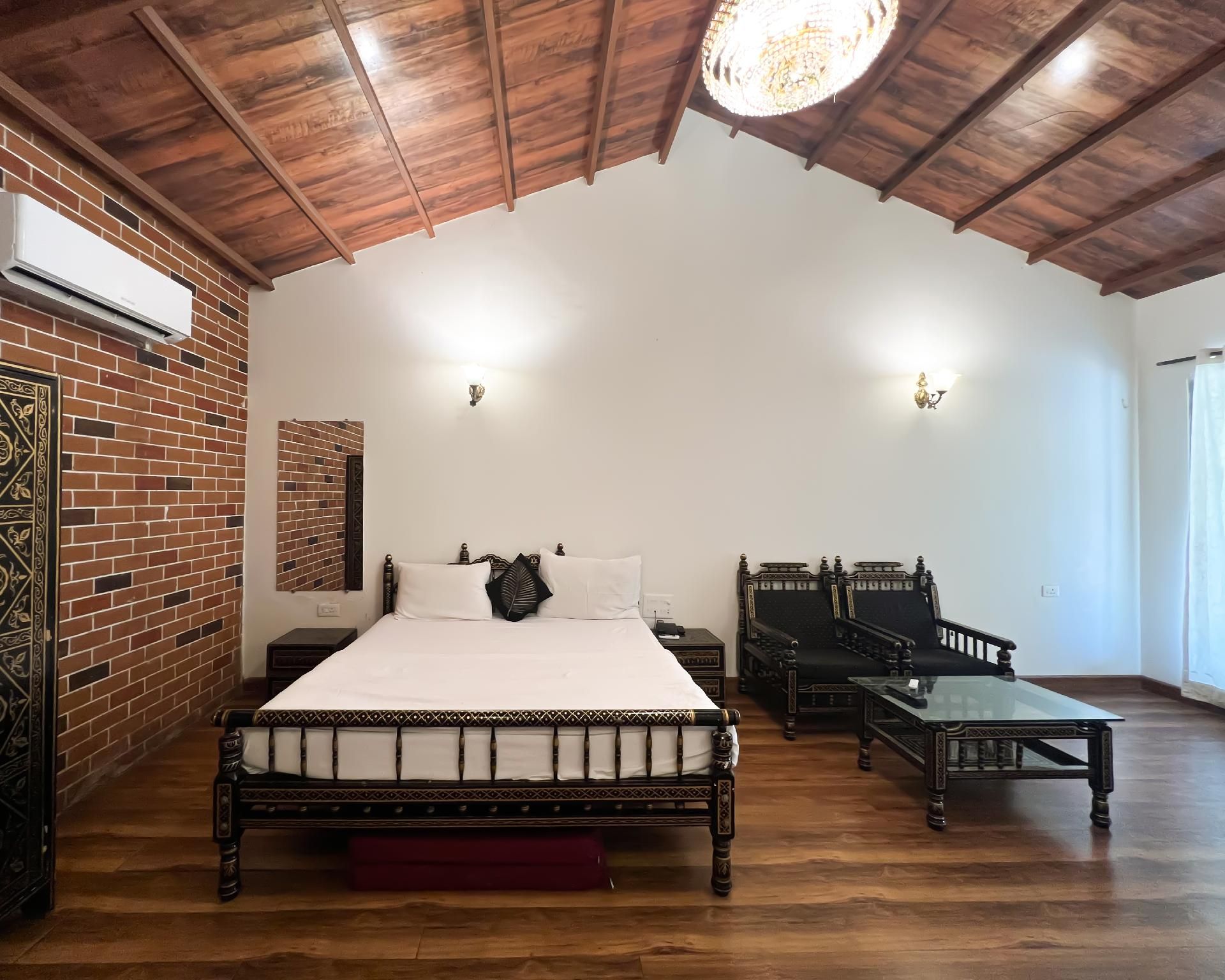 Premium Room with King Bed