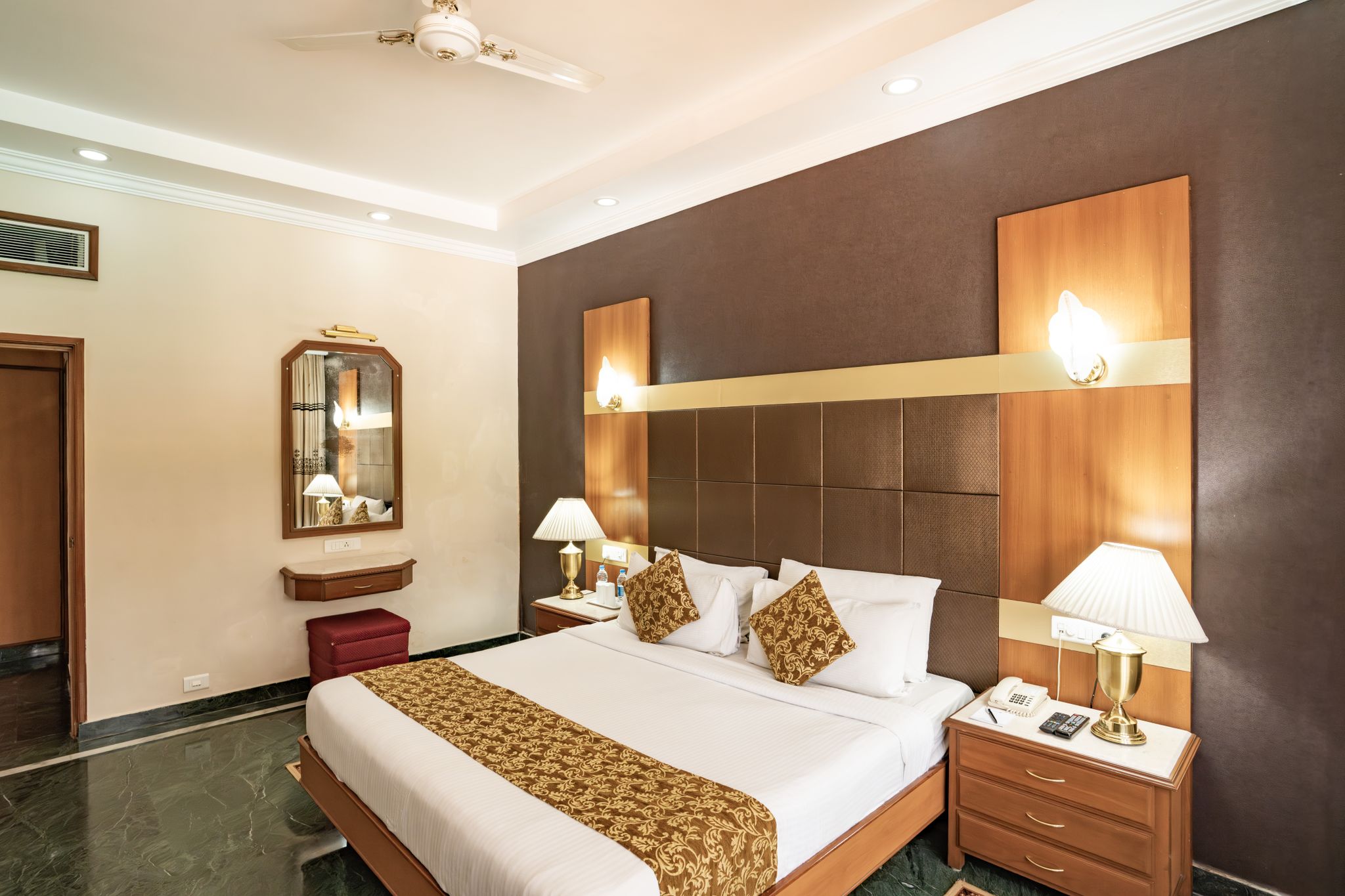 Oasis Pool Premier Room