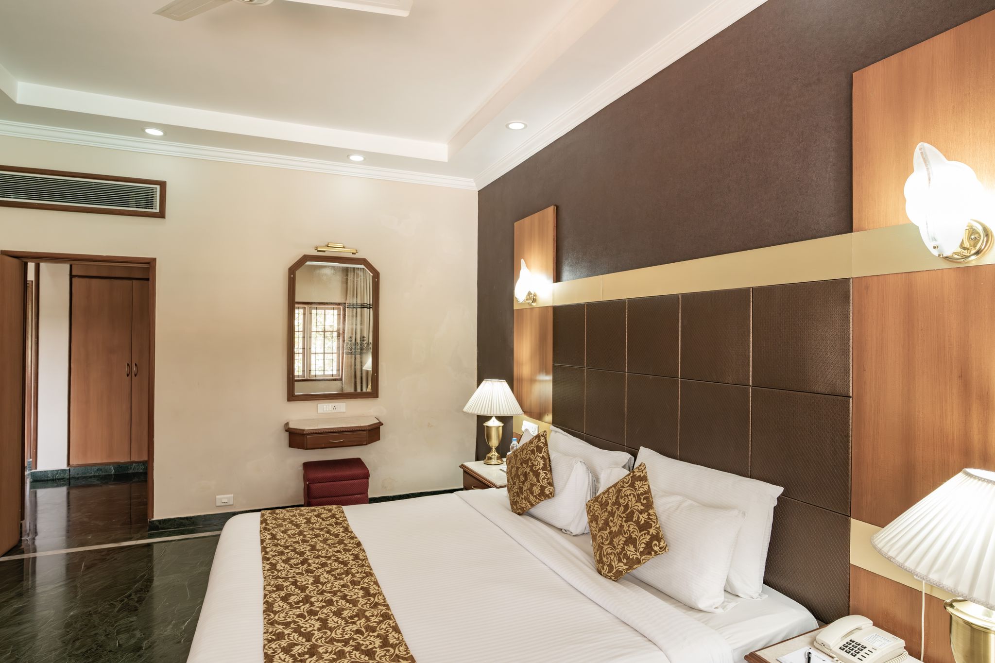 Oasis Pool Premier Room