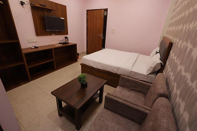 Silver Oaks Inn Standard Room 2