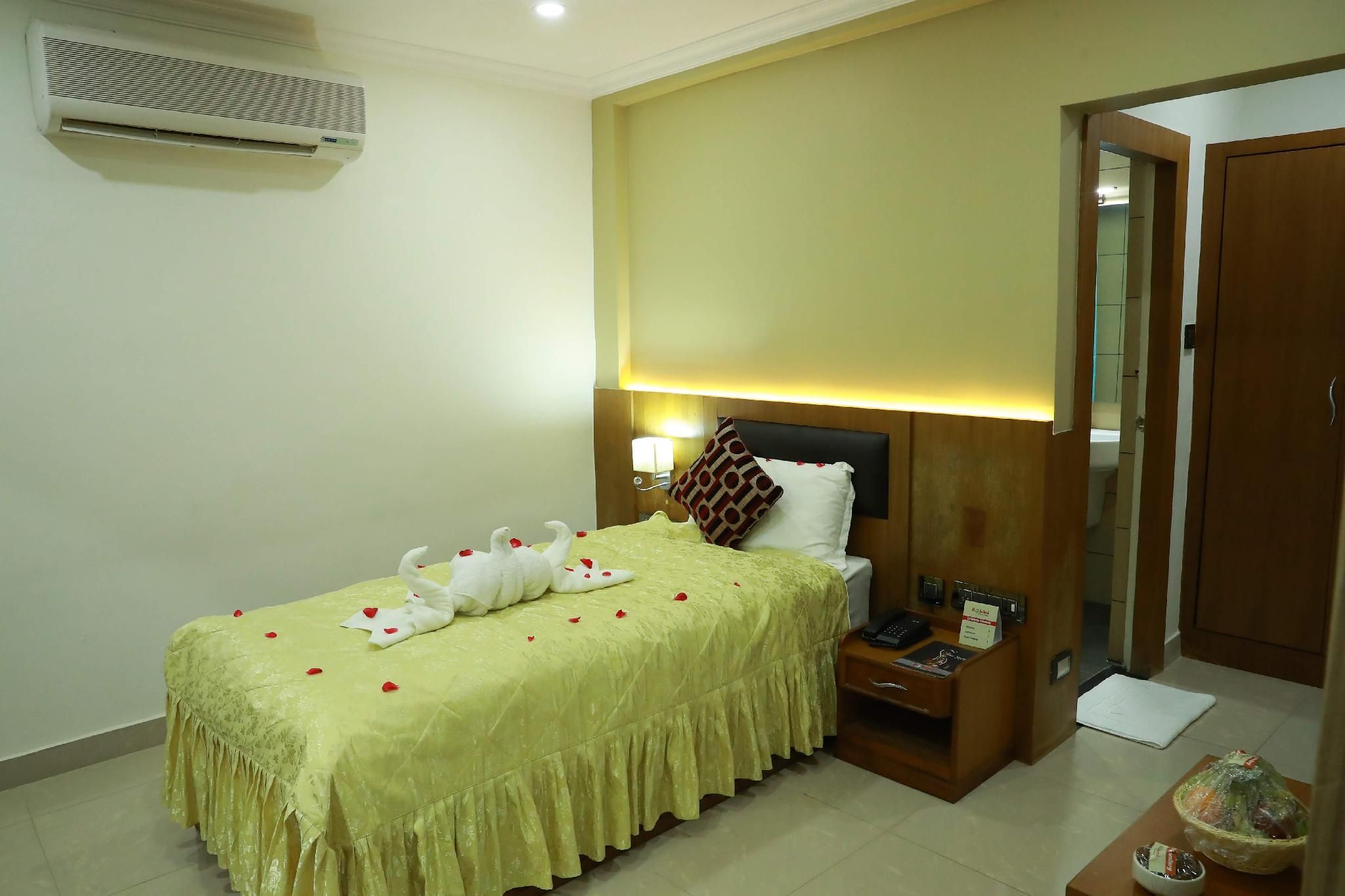 Standard Mini Room
