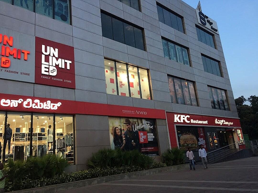 The Quarters Business Hotel