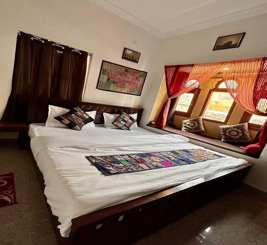 Hotel Chandra Inn