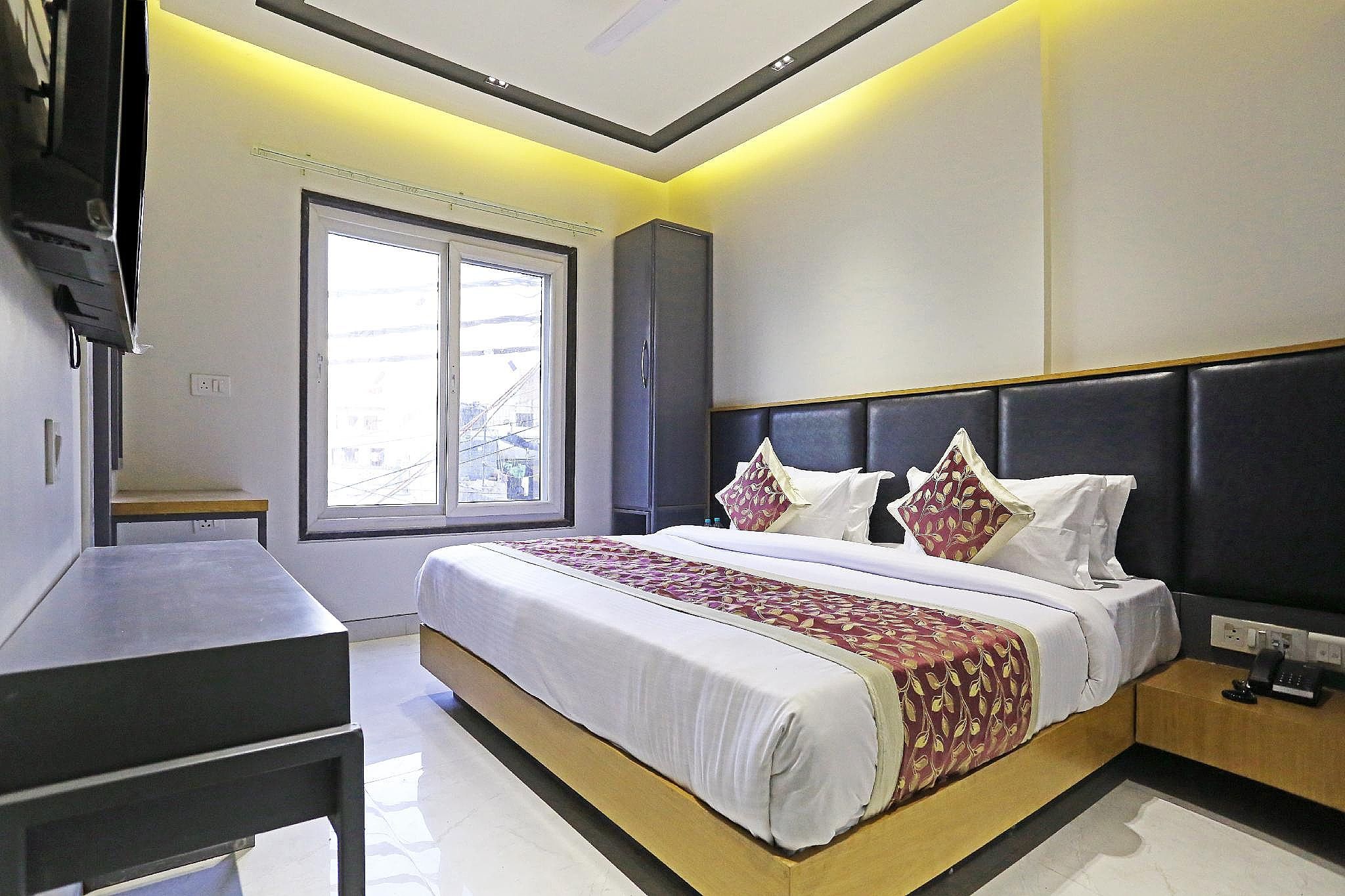 Executive King or Twin