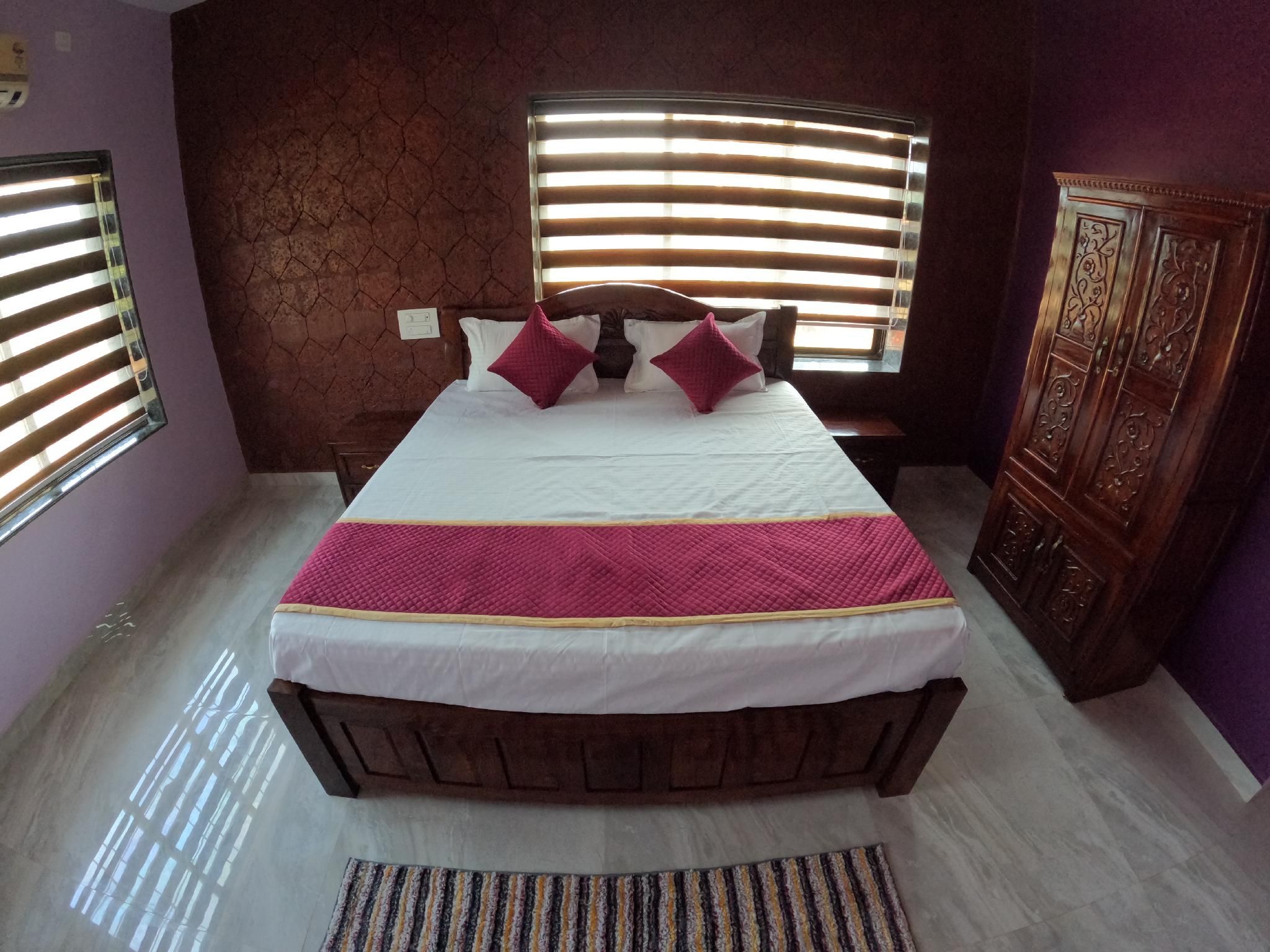 Kokan Heritage Resort Maharaja Suite 3