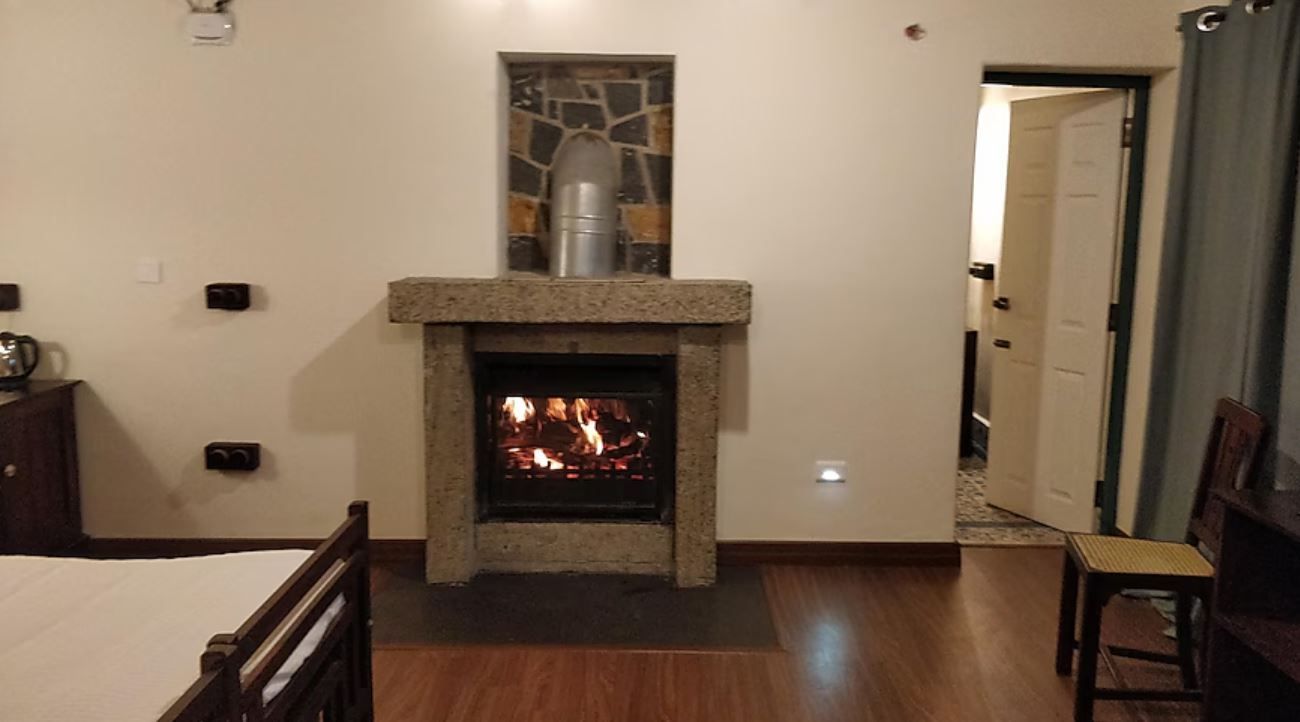The Hearth Heritage Premium Suite 5