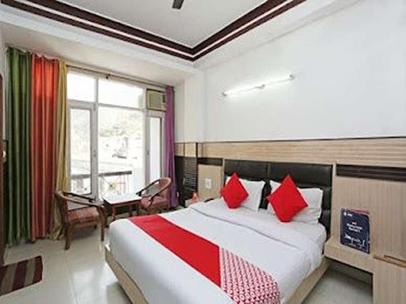 Deluxe Room with Shower