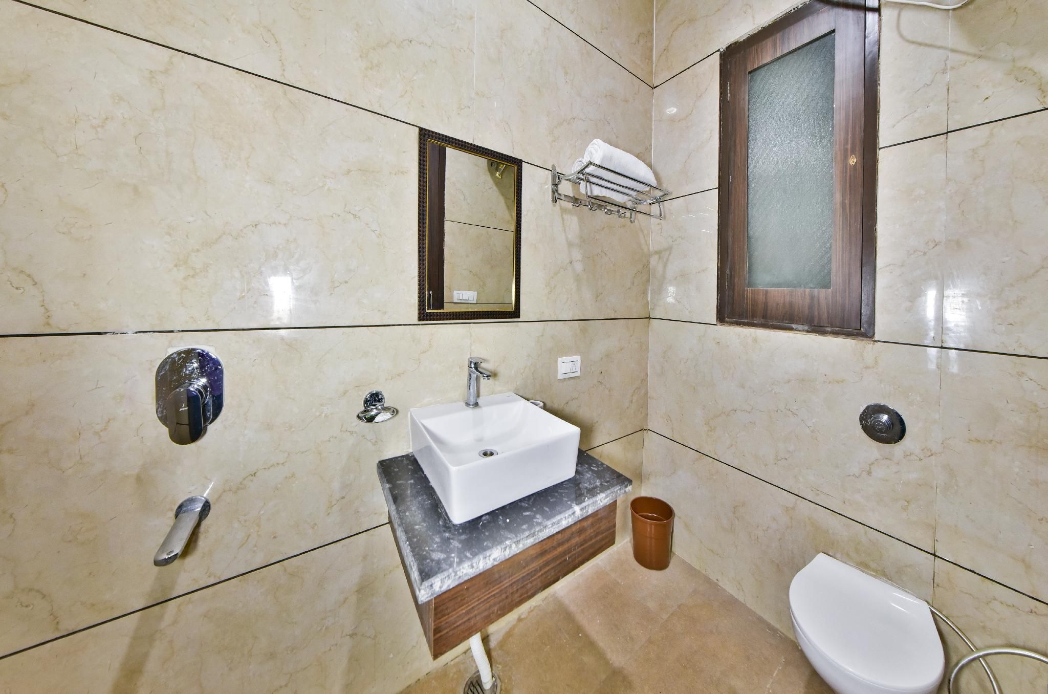 Hotel HolyView Deluxe 2