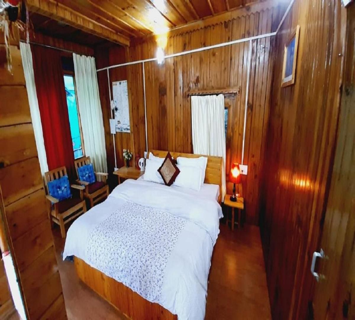 Triple Room with Mountain View