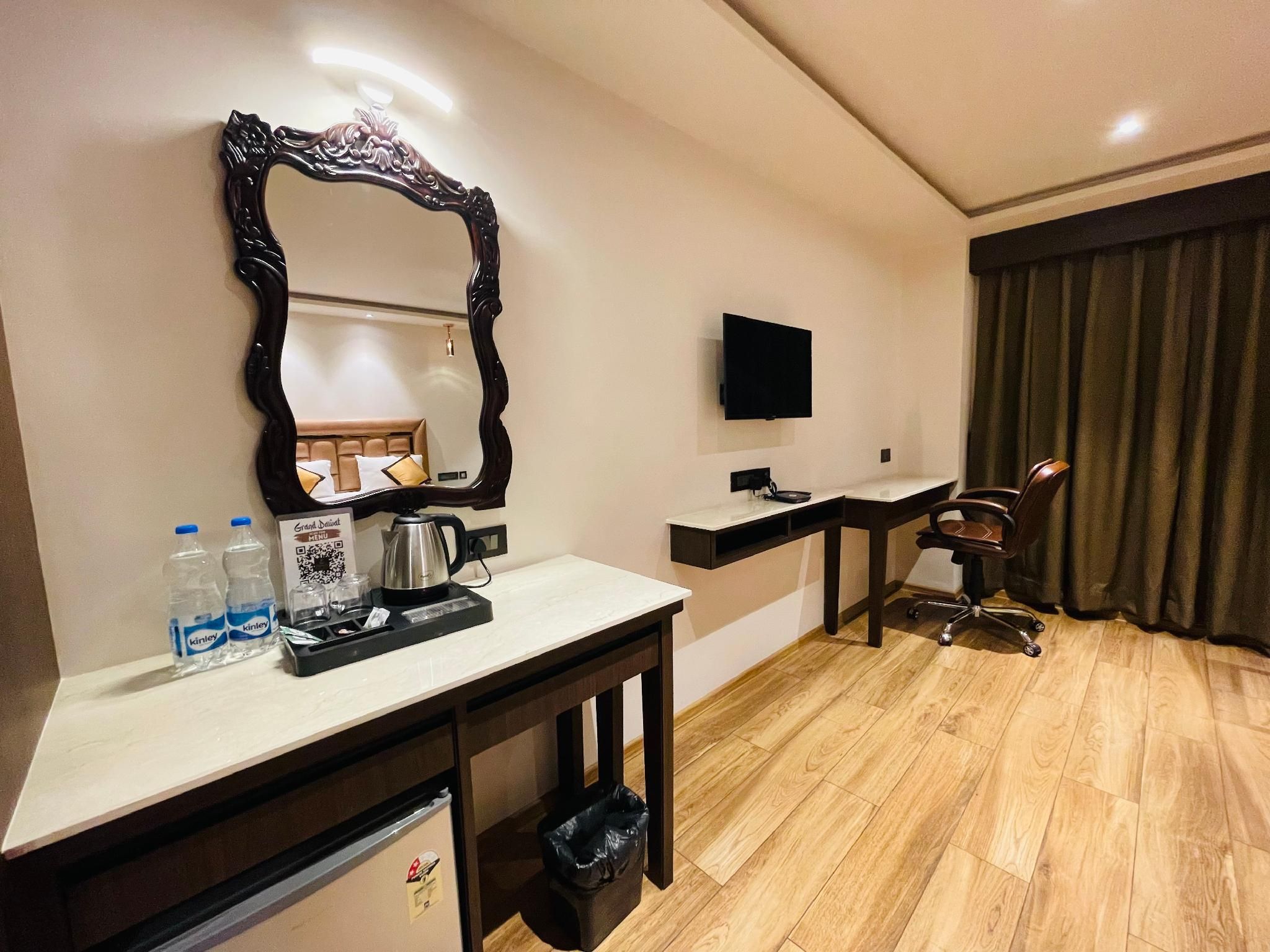 Hotel Royal Grand Heritage Super Deluxe Room 3