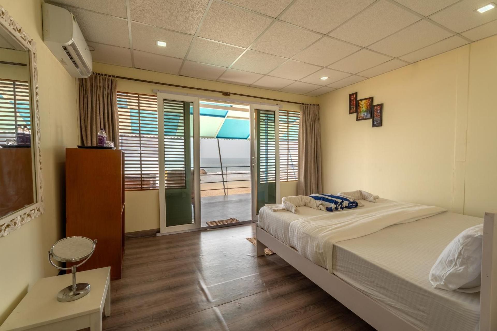Deluxe Sea View Room