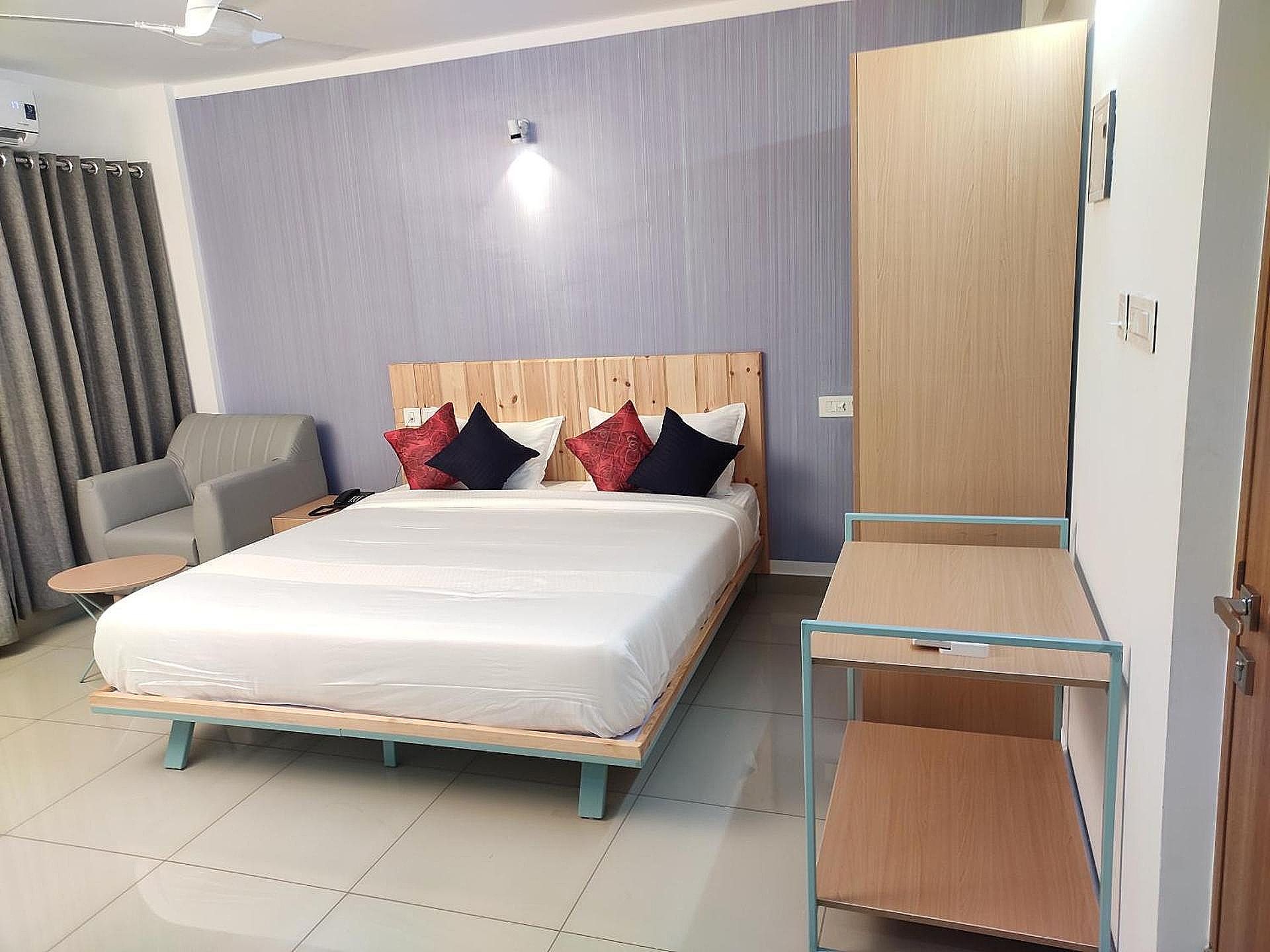 The White Orchid Luxury Service Apartments One-Bedroom Apartment 2