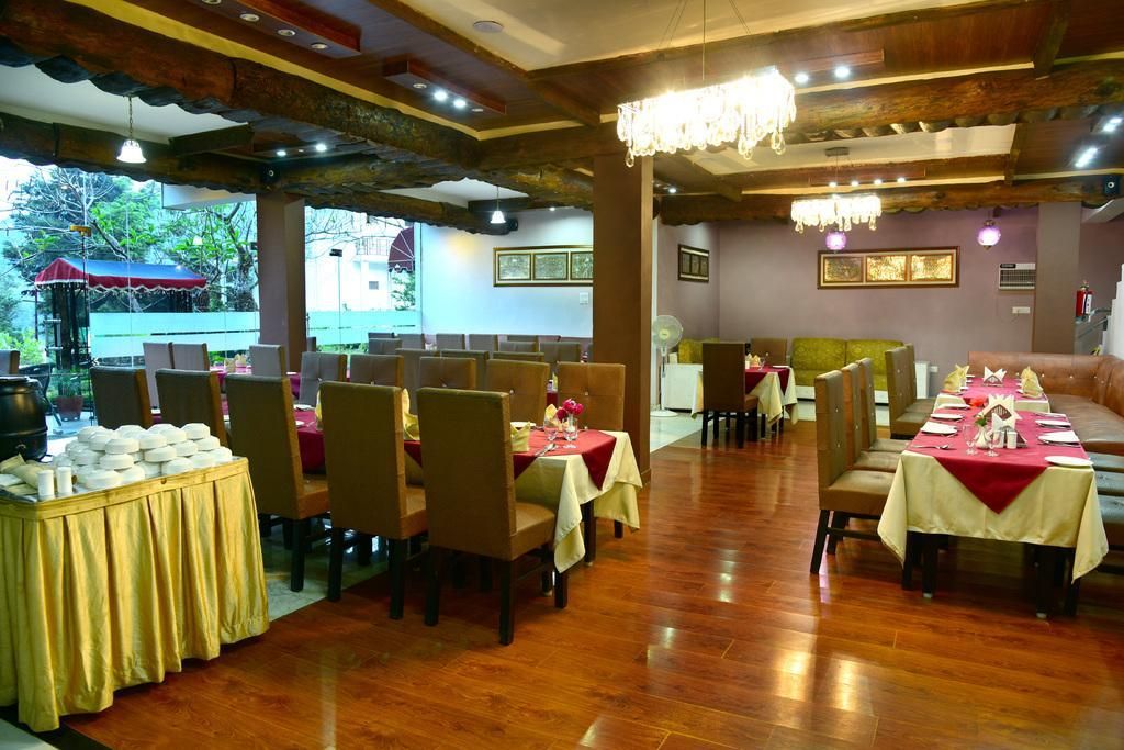 restaurant 2