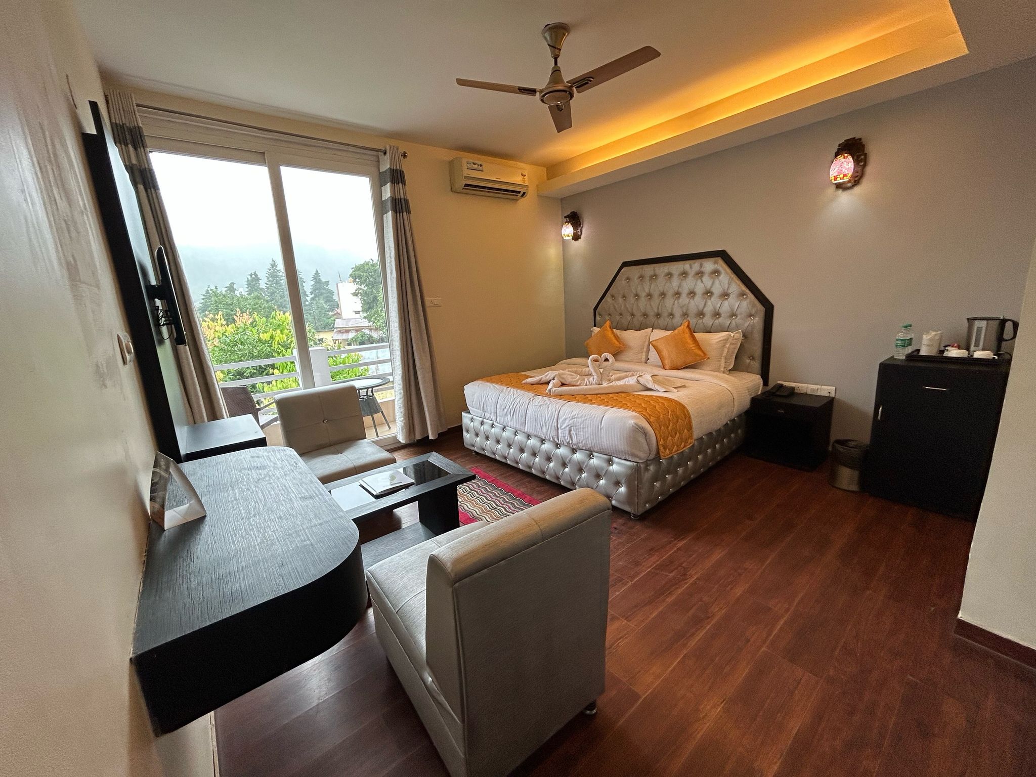 2 Bedroom Apartment, Balcony