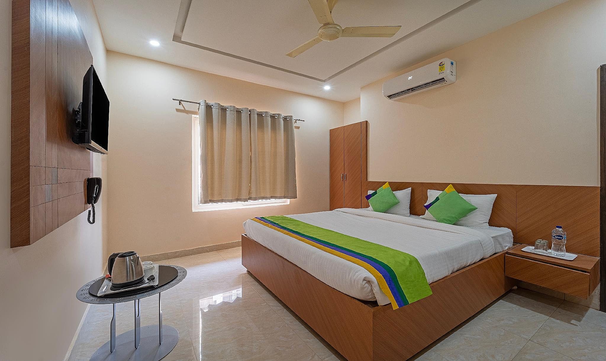 Treebo Raj Palace Standard Double Room 3