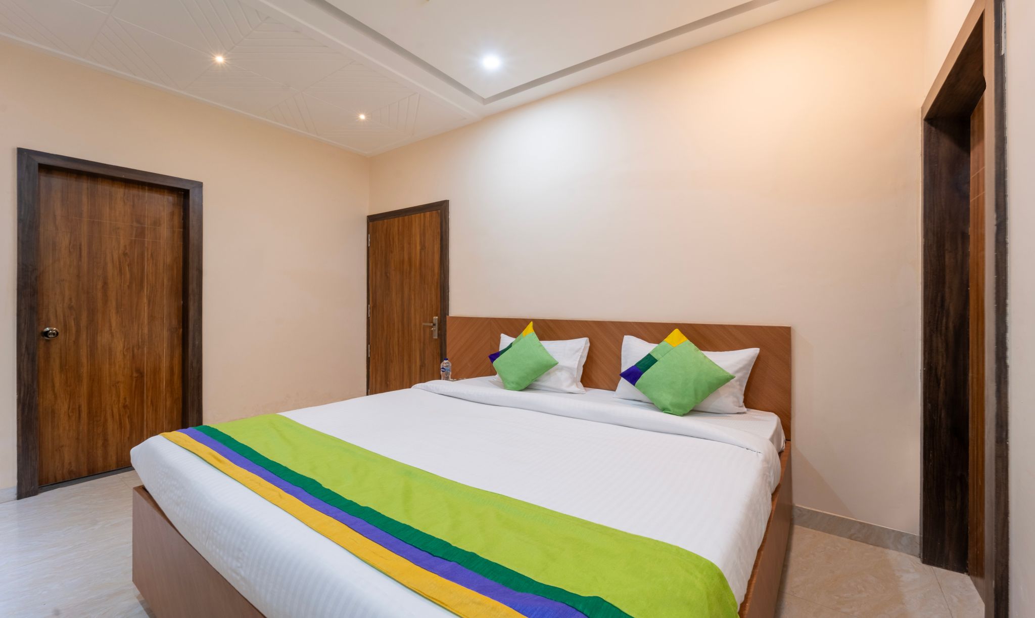 Treebo Raj Palace Standard Double Room 11