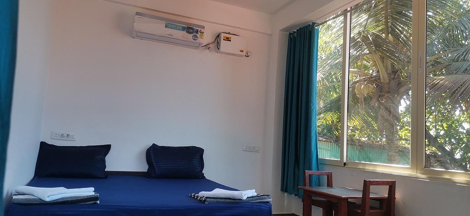 Cocks Town AC ROOM 4