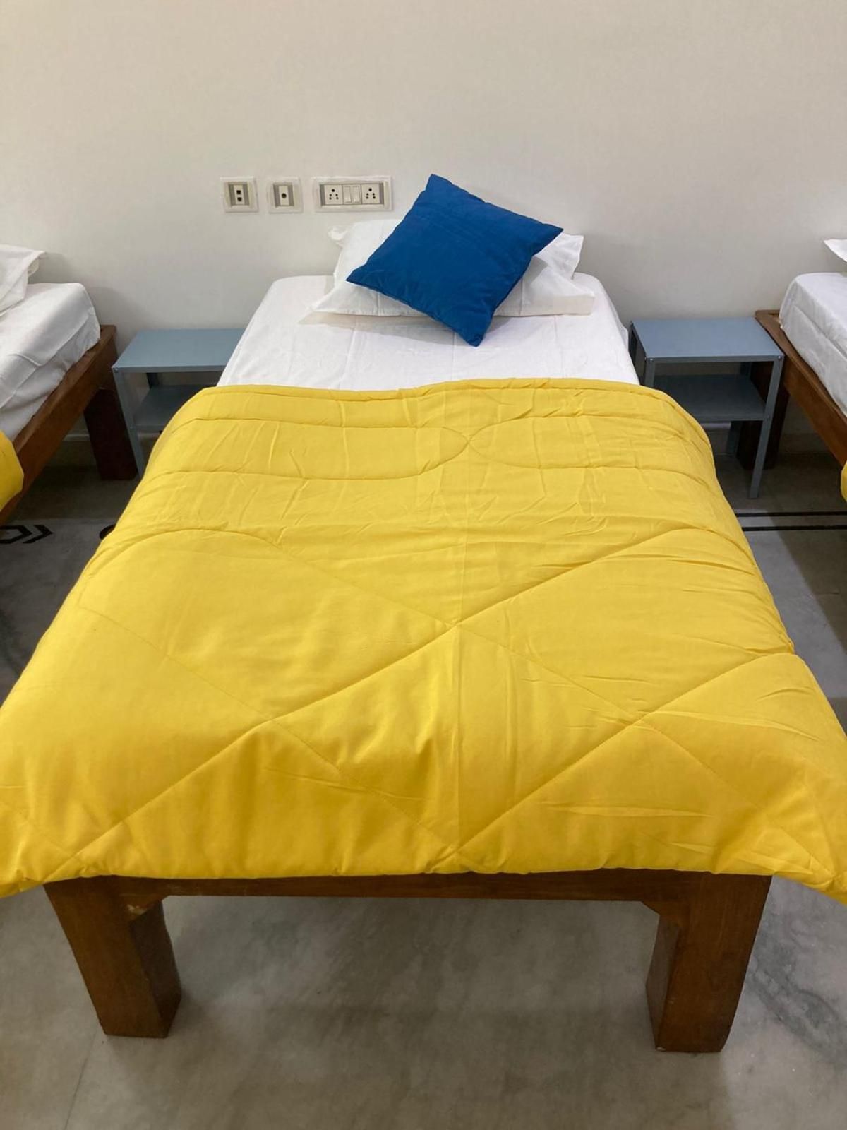 Dormitory Room - Mixed
