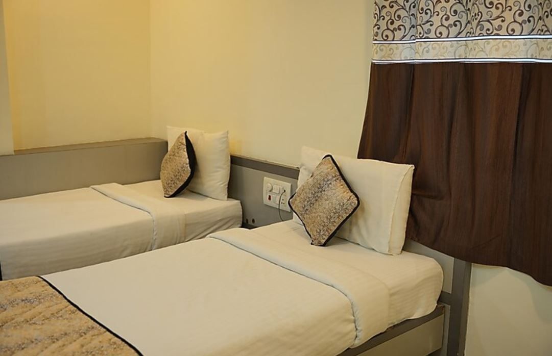 Hotel Udyam Glory Deluxe 3