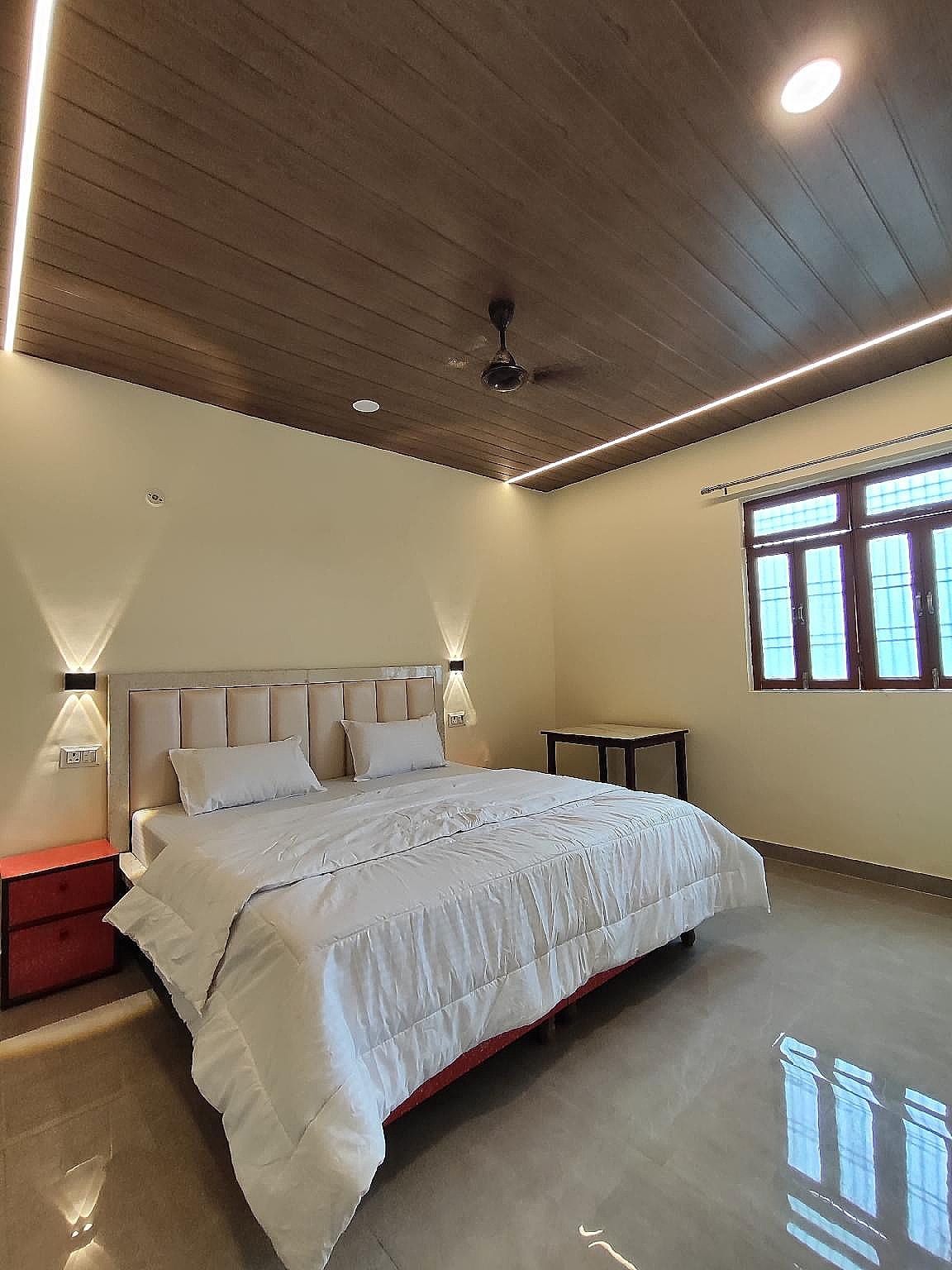 Deluxe Room with Air Conditioning
