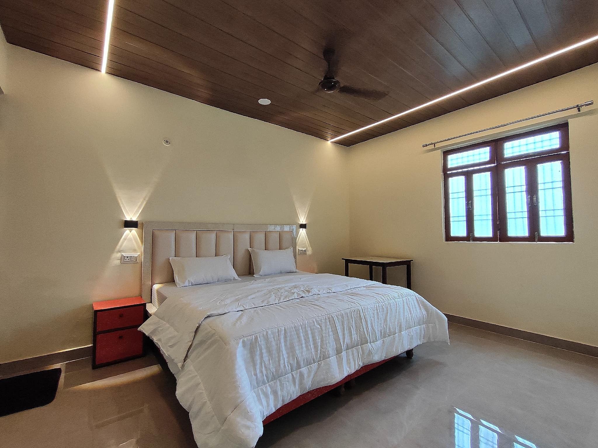 Deluxe Room with Air Conditioning