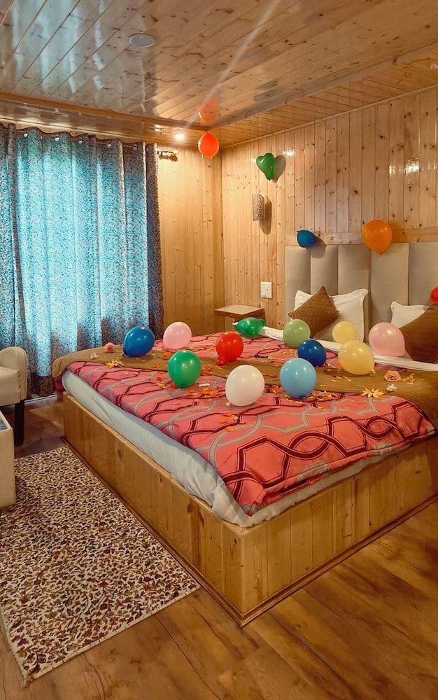 Brown Palace Premium Room