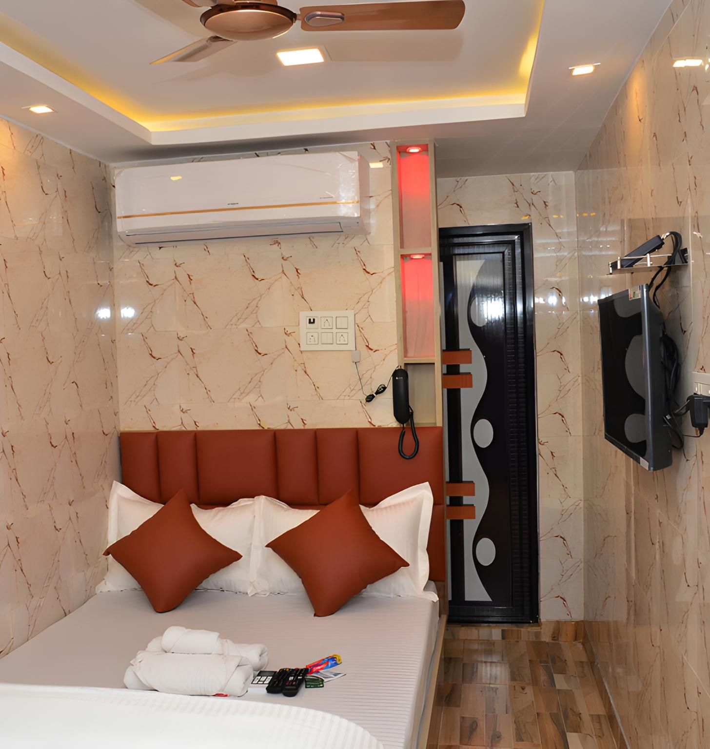 Super Deluxe Air Conditioining Room