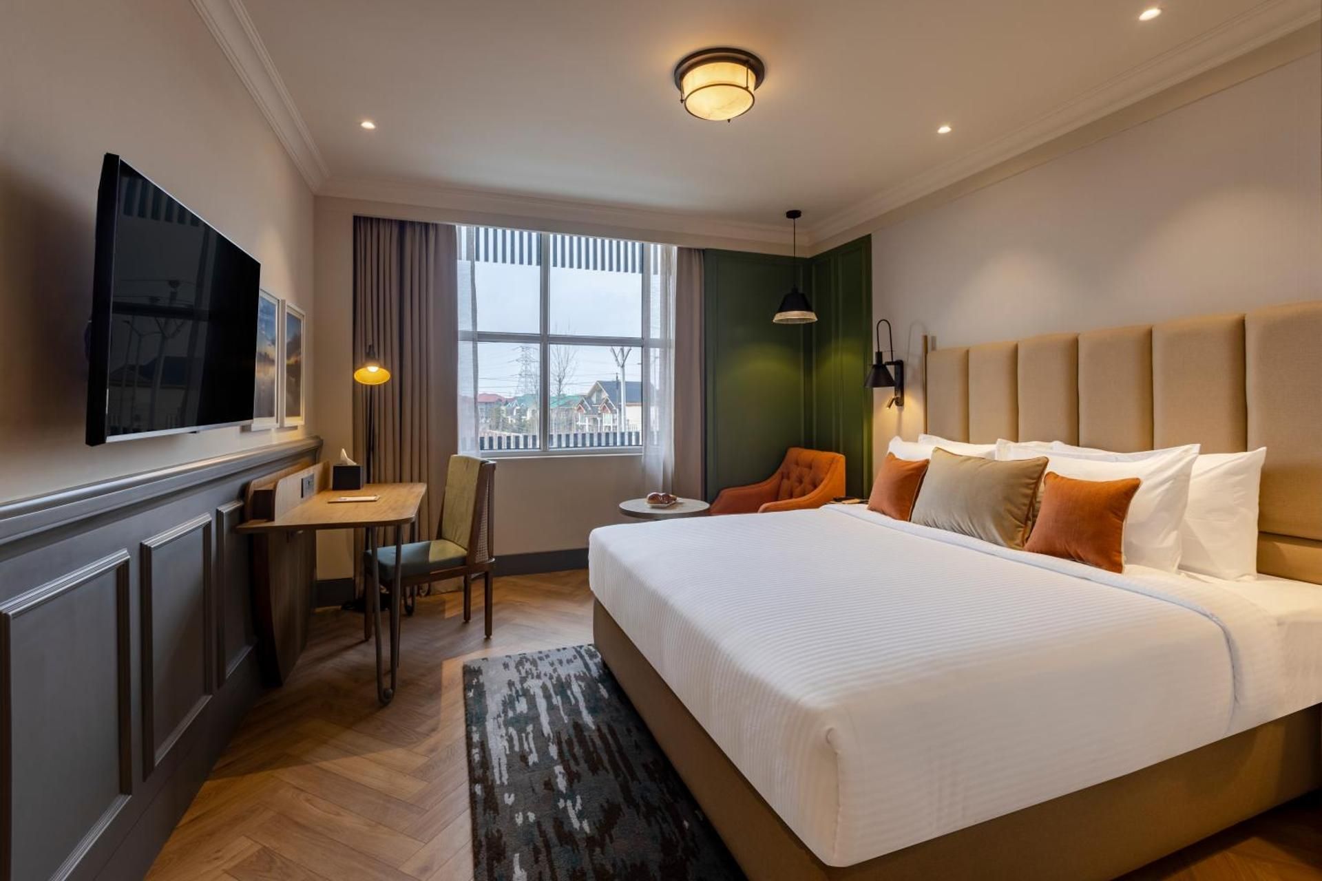 Sarovar Portico Srinagar Deluxe room - 1 Double Bed 2