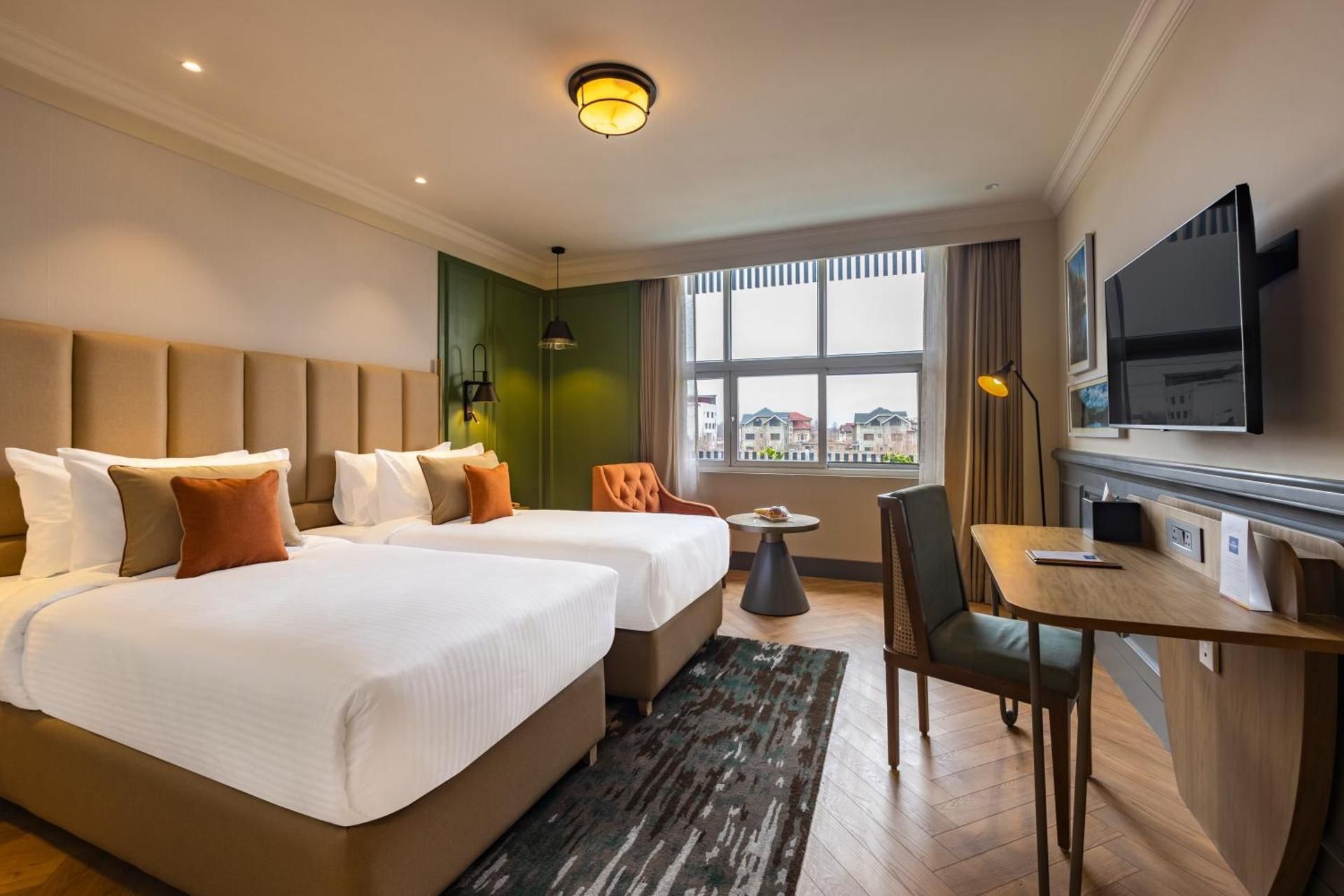 Premium Twin King Room