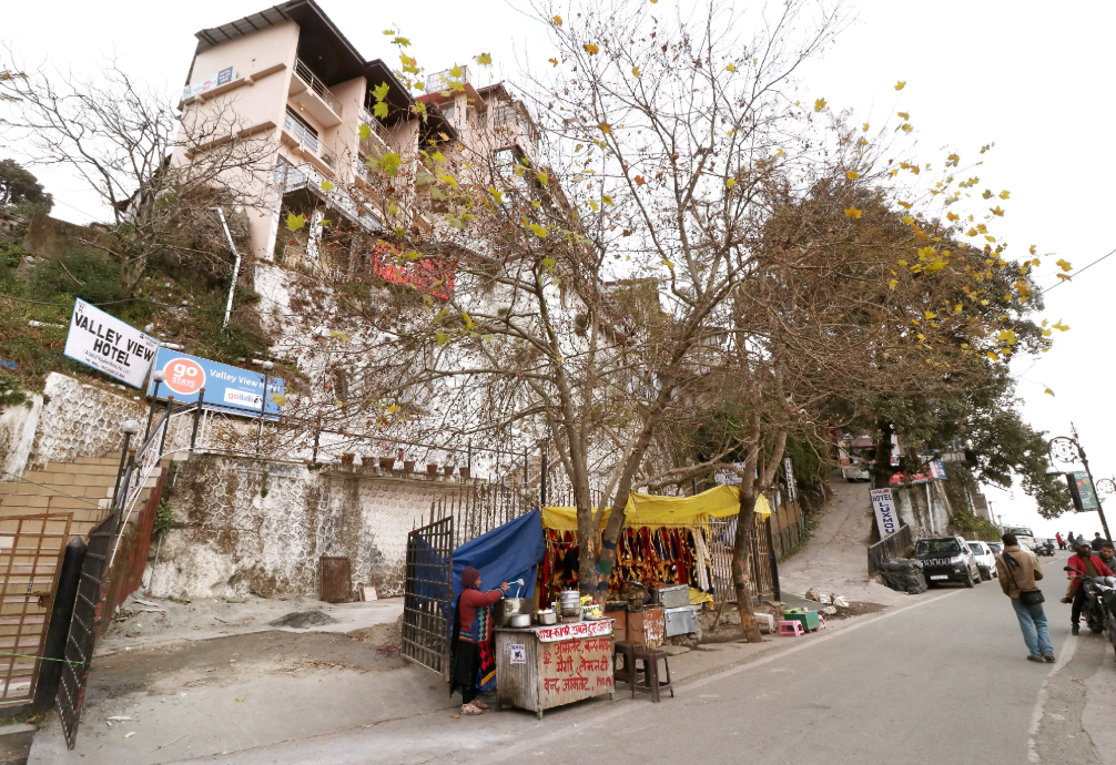 Valley View Hotel 