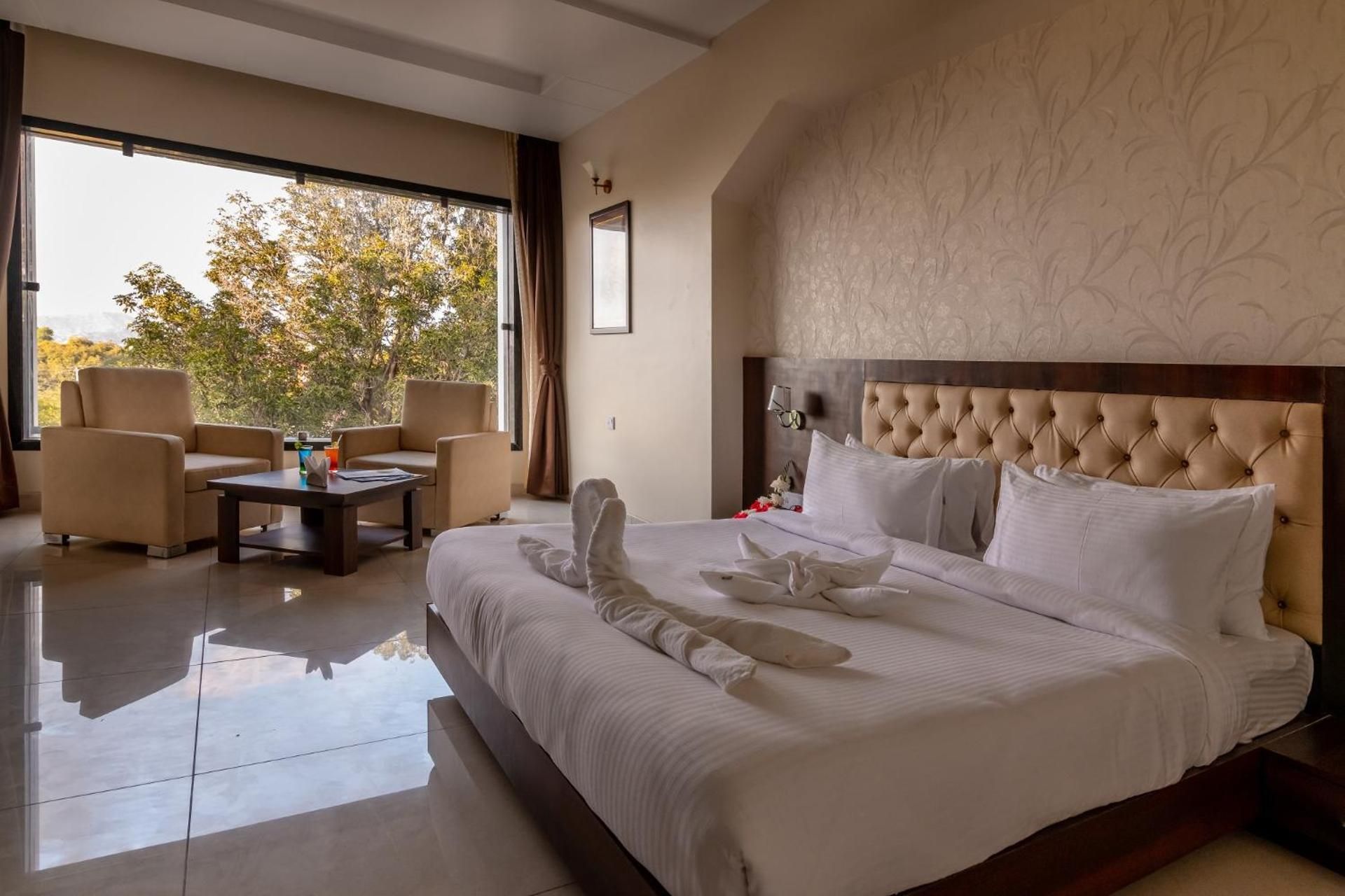 Savitri Resorts Pushkar Deluxe Double or Twin Room 4