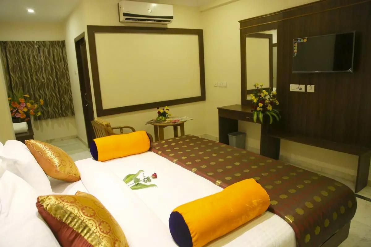 restaurant (private room)